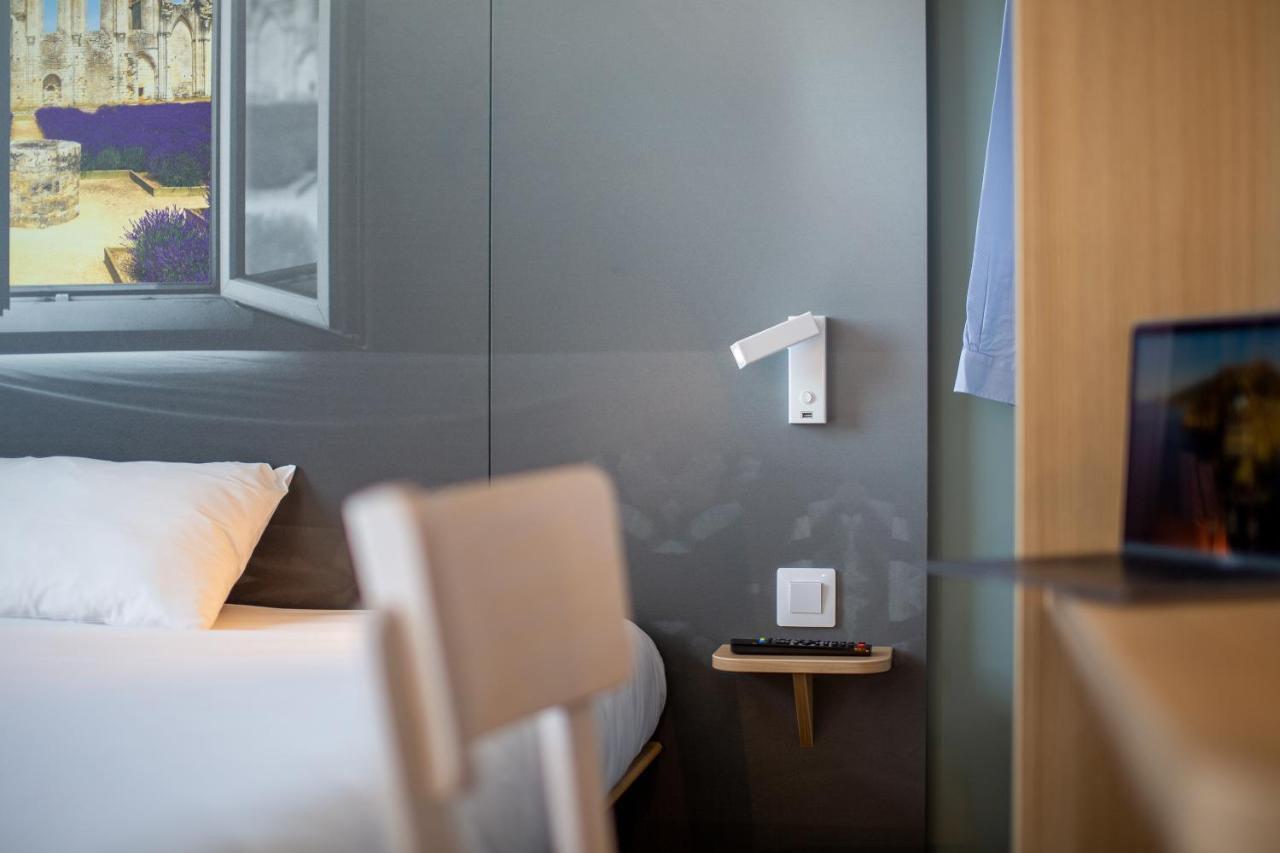 B&B Hotel Les Herbiers Eksteriør billede