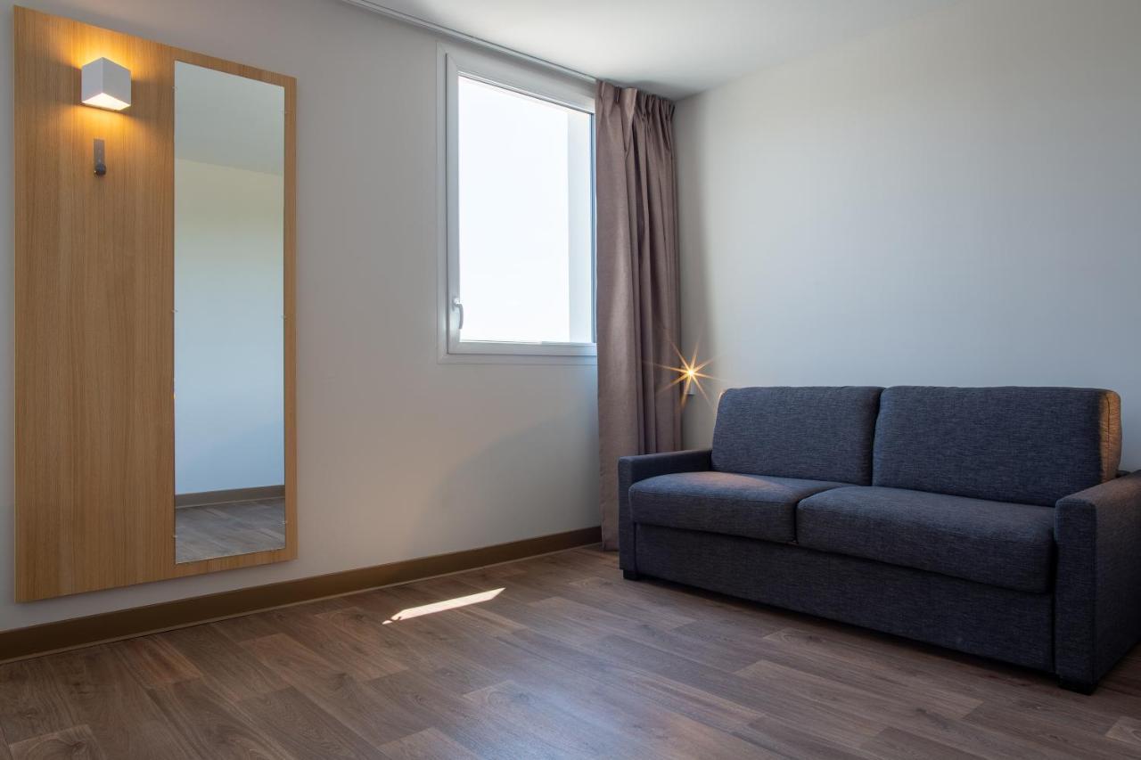 B&B Hotel Les Herbiers Eksteriør billede
