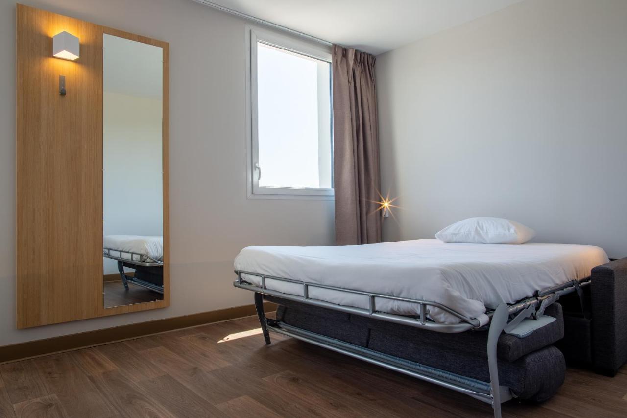 B&B Hotel Les Herbiers Eksteriør billede