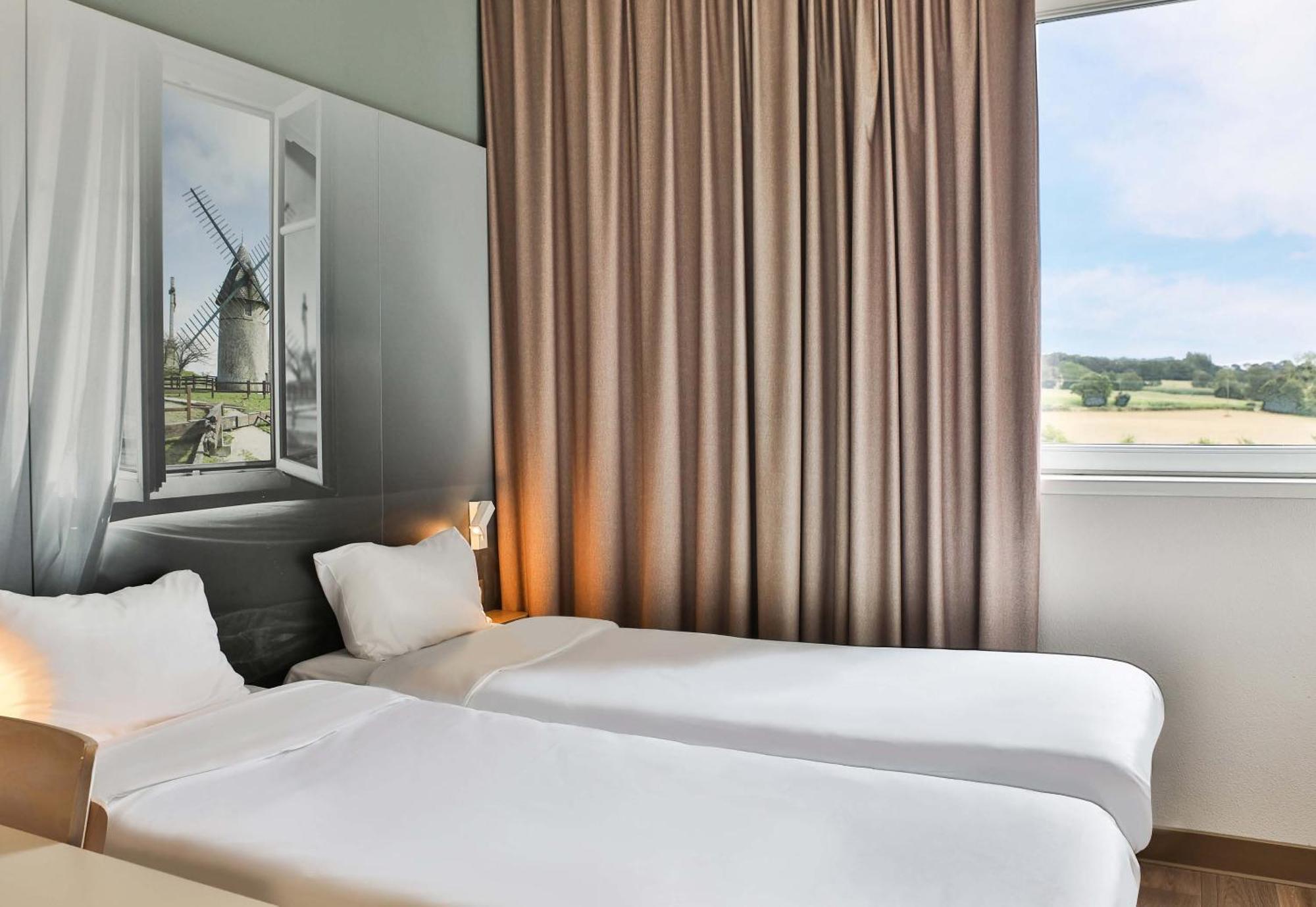 B&B Hotel Les Herbiers Eksteriør billede