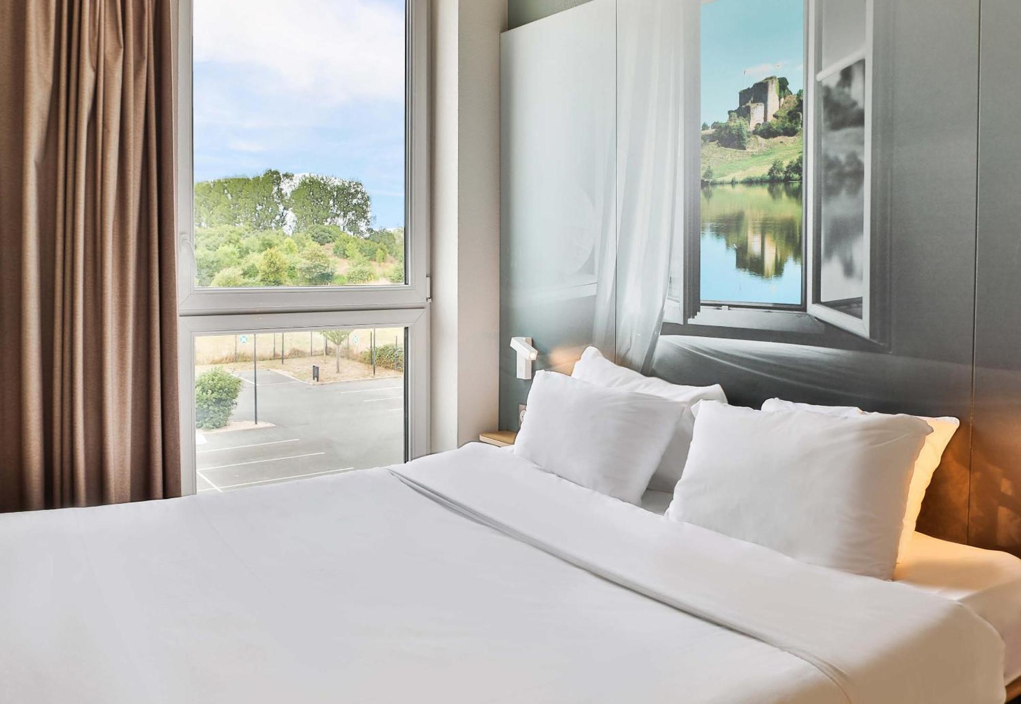 B&B Hotel Les Herbiers Eksteriør billede