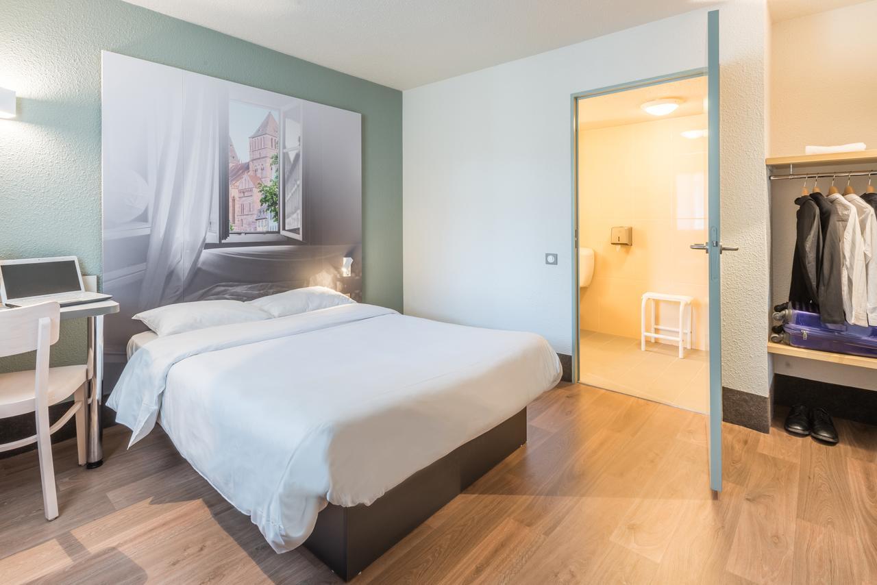B&B Hotel Les Herbiers Eksteriør billede